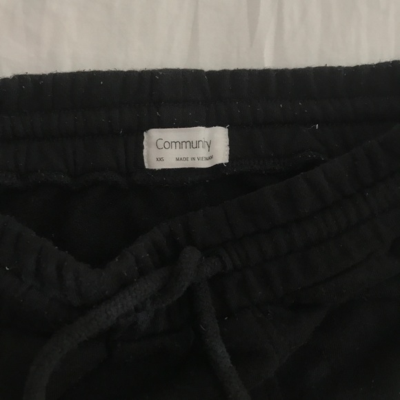 Shorts - Picture 3 of 3